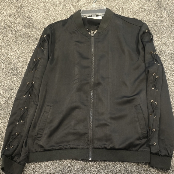 Gilded Intent Black Jacket - Picture 4 of 6